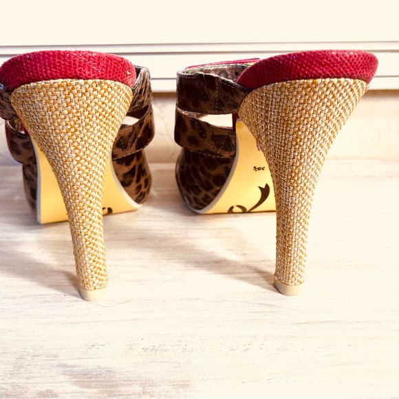 Poetic License Moonlight Dancer heels Cheetah! - Picture 7 of 7